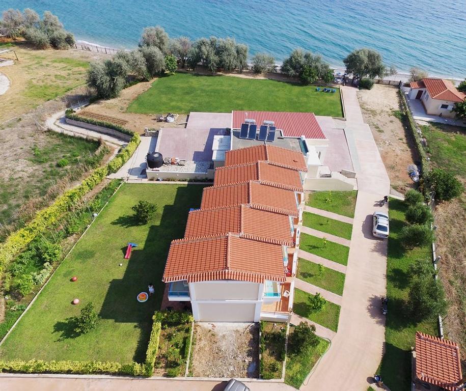Christopoulos Villas Айгио Екстериор снимка